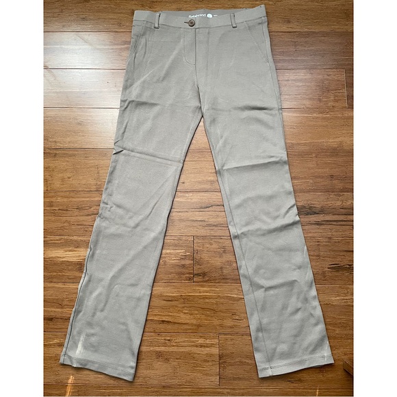 Women’s Betabrand size Large inseam 32” classic tan khaki dress yoga pants - Picture 4 of 4